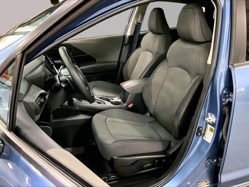 Used 2024 Subaru Crosstrek 2.0i Premium AWD/4WD image 8