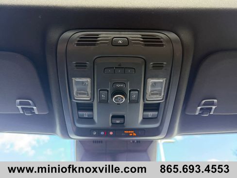 Used 2021 Cadillac Escalade Premium Luxury image 27