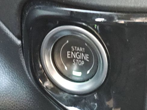 Used 2024 Chevrolet Silverado 1500 LT Trail Boss w/ Convenience Package II image 19