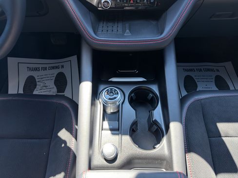 Used 2025 Ford Explorer ST AWD/4WD image 13