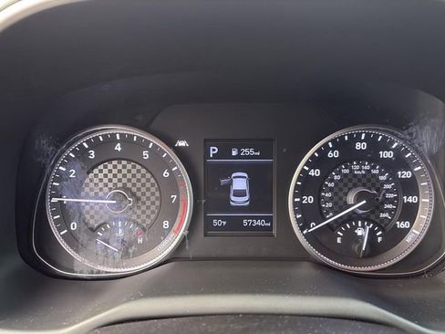 Used 2019 Hyundai Elantra SEL image 15