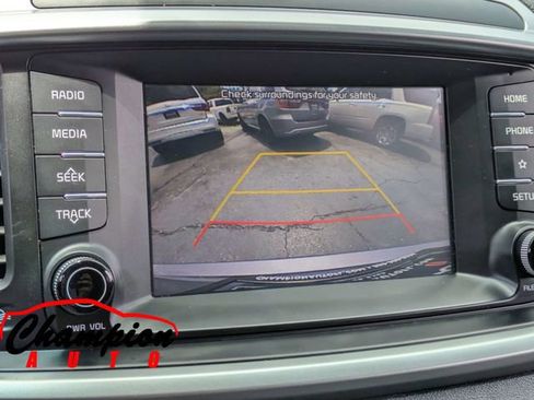 Used 2020 Kia Sorento L FWD image 24