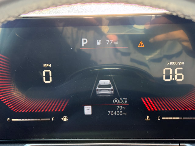 Used 2024 Kia Sorento S FWD image 26