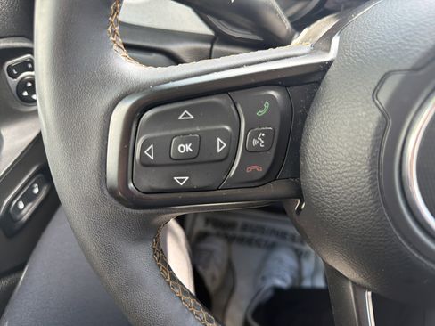 Used 2024 Jeep Wrangler Unlimited AWD/4WD image 18