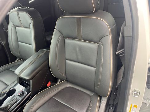 Certified 2023 Chevrolet Blazer Premier w/ Driver Confidence II Package image 40