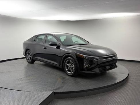 Used 2025 Kia K4 FWD image 11