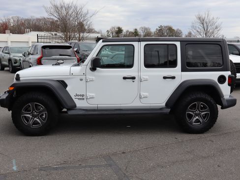 Used 2018 Jeep Wrangler Unlimited Sport S image 7