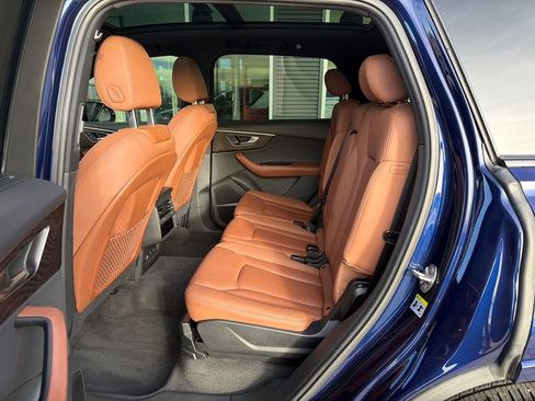 Used 2021 Audi Q7 3.0T Premium Plus w/ Executive Package image 12