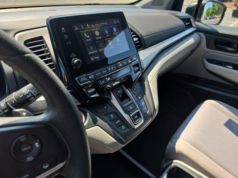 Used 2020 Honda Odyssey EX image 21