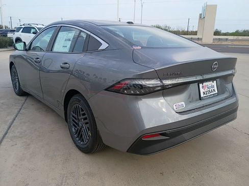 New 2026 Nissan Sentra SV w/ SV Convenience Package FWD image 5