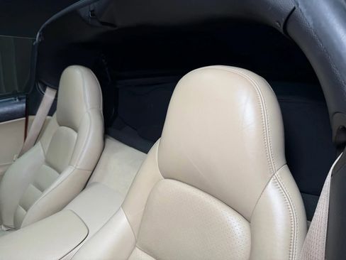 Used 2005 Chevrolet Corvette Coupe w/ Preferred Equipment Group image 25