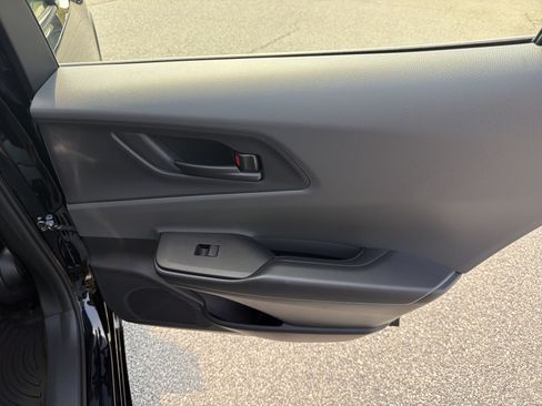 Certified 2024 Toyota Prius LE FWD image 27