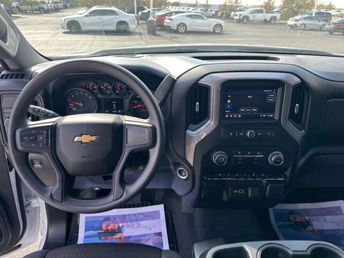 Used 2022 Chevrolet Silverado 1500 Custom image 13