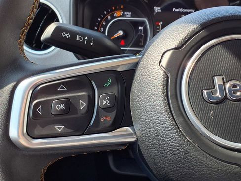 Certified 2025 Jeep Wrangler Sahara image 14