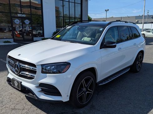 Used 2022 Mercedes-Benz GLS 450 4MATIC image 2