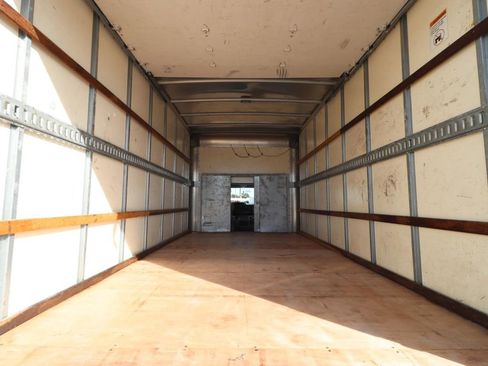 Certified 2022 Ford E-450 and Econoline 450 Super Duty w/ Power Windows & Locks Group image 13