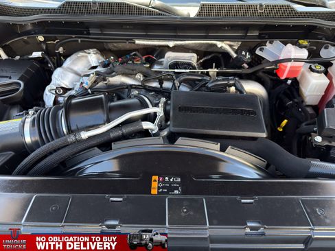 Used 2025 Chevrolet Silverado 3500 LTZ AWD/4WD image 12