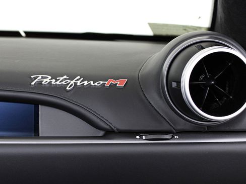 Certified 2023 Ferrari Portofino M RWD image 38