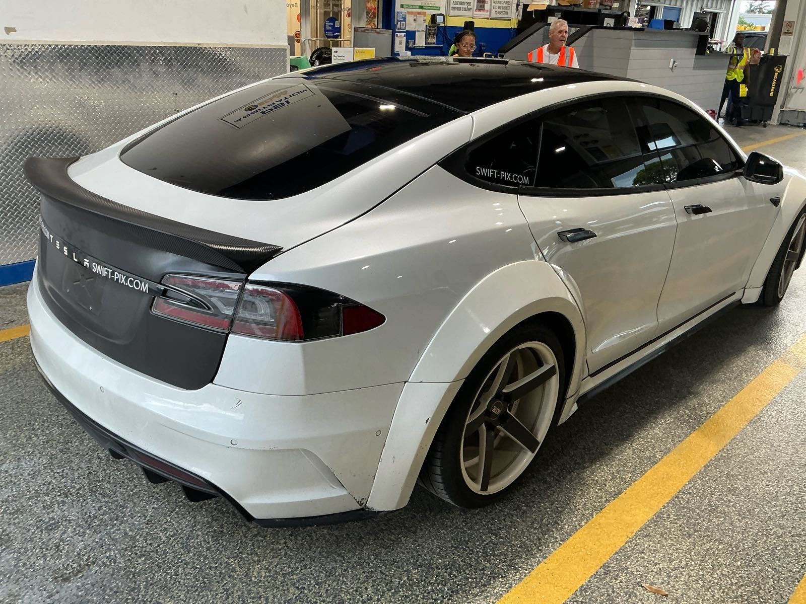 Used 2020 Tesla Model S Performance AWD/4WD image 7
