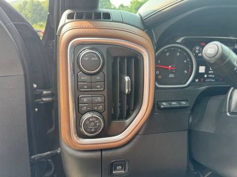 Used 2021 Chevrolet Silverado 3500 High Country w/ Snow Plow Prep/Camper Package AWD/4WD image 11
