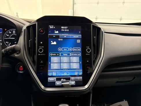 Certified 2024 Subaru Crosstrek 2.5i Limited AWD/4WD image 17