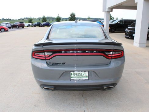 Used 2019 Dodge Charger SXT w/ Blacktop Package AWD/4WD image 8