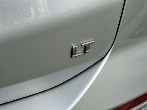 Used 2019 Chevrolet Equinox LT image 7