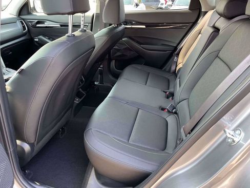 Used 2025 Kia Seltos SX AWD/4WD image 6