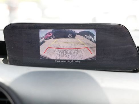 Used 2020 MAZDA MAZDA3 Hatchback w/ Preferred Package FWD image 36