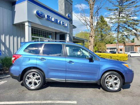 Used 2015 Subaru Forester 2.5i Touring w/ Eyesight & Navigation System AWD/4WD image 2