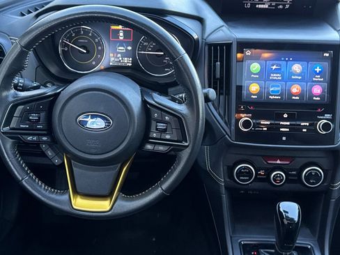 Used 2022 Subaru Crosstrek 2.5i Sport w/ Moonroof Package image 14