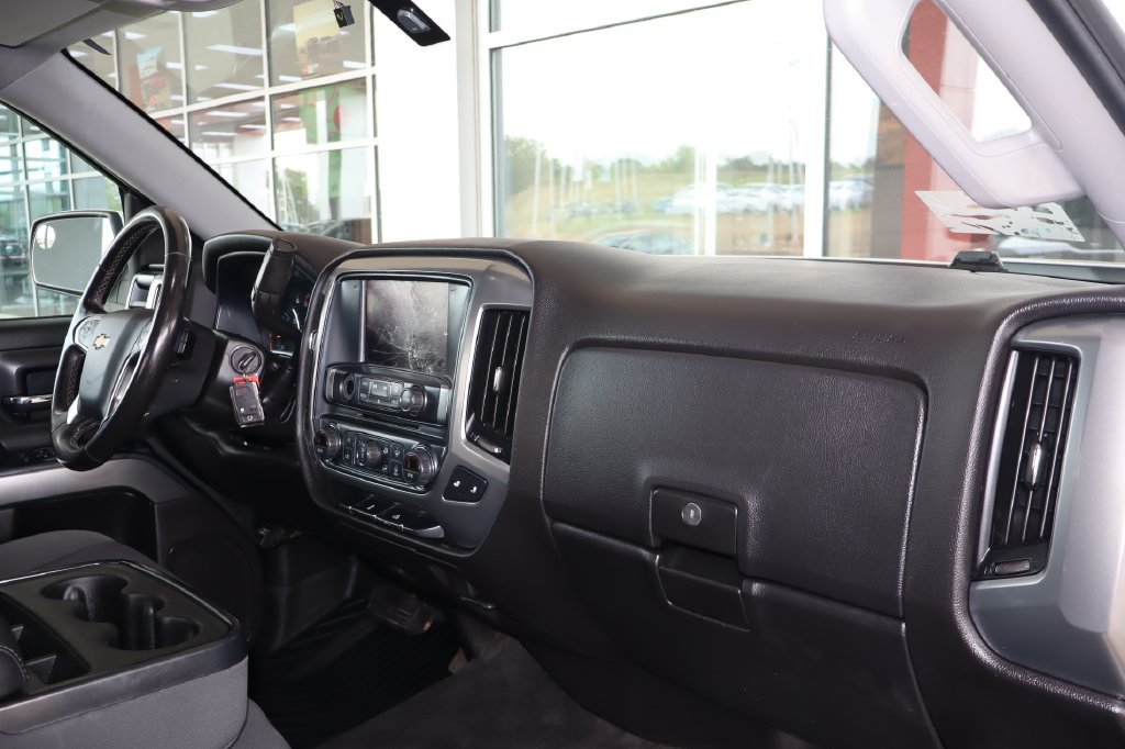Used 2018 Chevrolet Silverado 1500 LT w/ All Star Edition AWD/4WD image 39