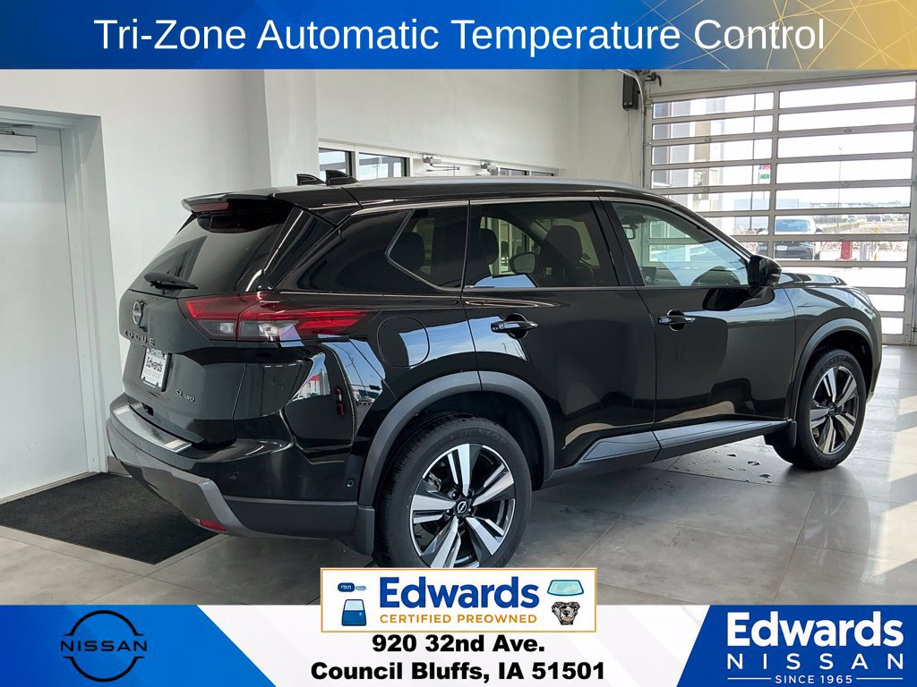 Used 2025 Nissan Rogue SL w/ Tech Package AWD/4WD image 9