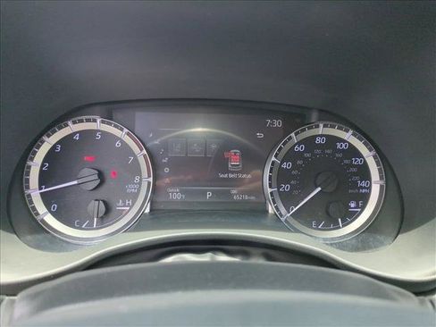 Used 2023 Toyota Highlander XLE FWD image 11