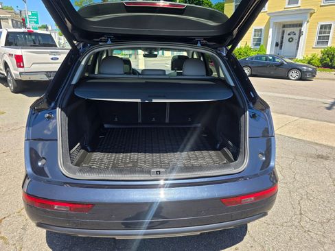 Used 2019 Audi Q5 2.0T Premium Plus w/ Premium Plus Package AWD/4WD image 10