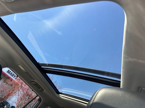 Used 2024 Toyota Highlander Platinum image 26