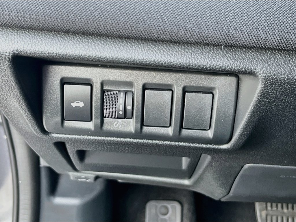 Used 2025 Subaru Legacy Premium AWD/4WD image 10