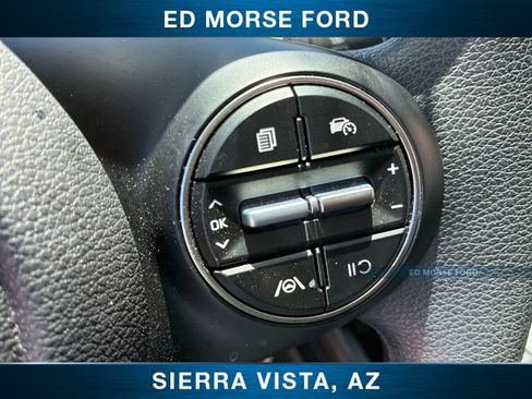 Used 2025 Kia Soul LX FWD image 24