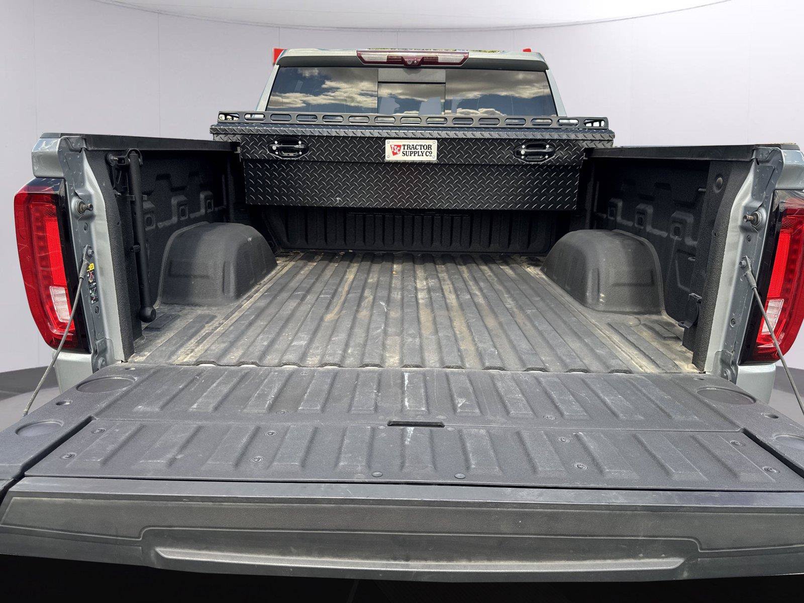 Used 2023 GMC Sierra 1500 Denali Ultimate AWD/4WD image 39