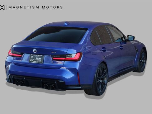 Used 2022 BMW M3 RWD image 11