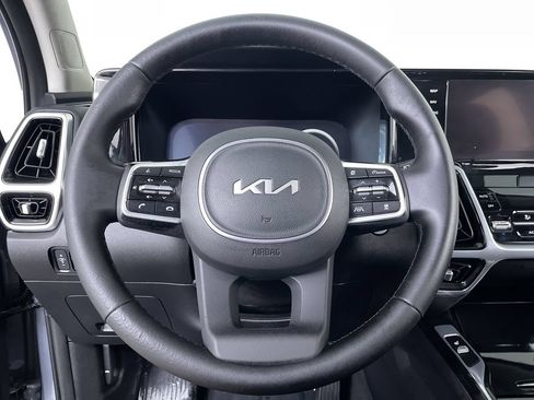 Used 2023 Kia Sorento SX AWD/4WD image 14