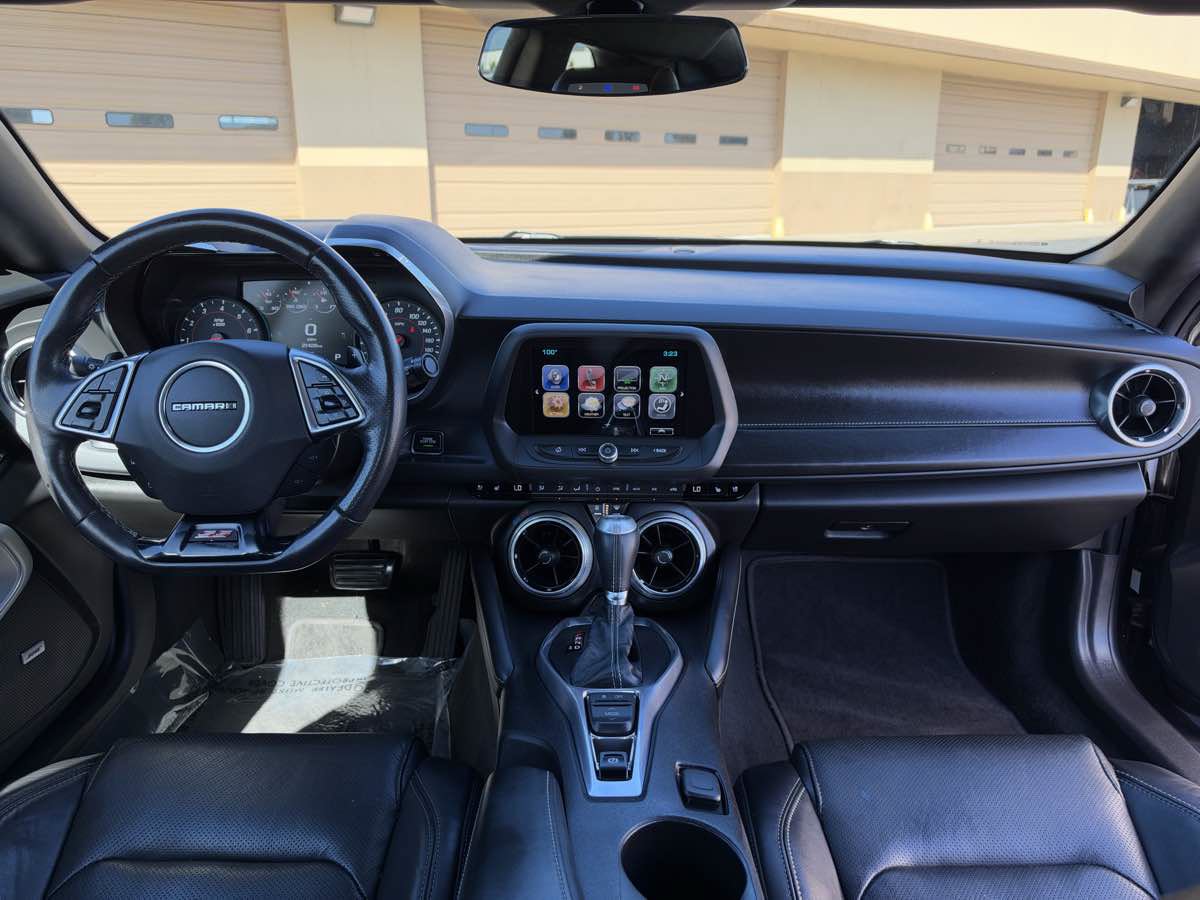 Used 2018 Chevrolet Camaro SS RWD image 17