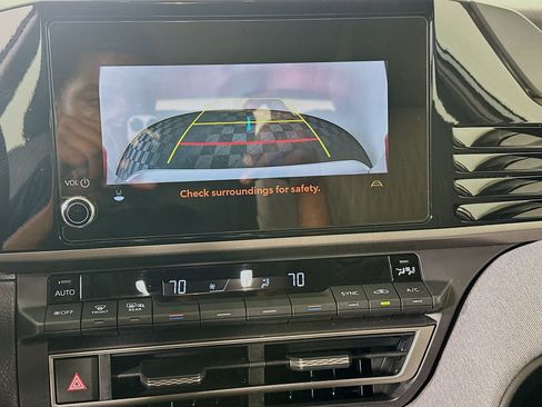 Used 2025 Toyota Camry LE image 25