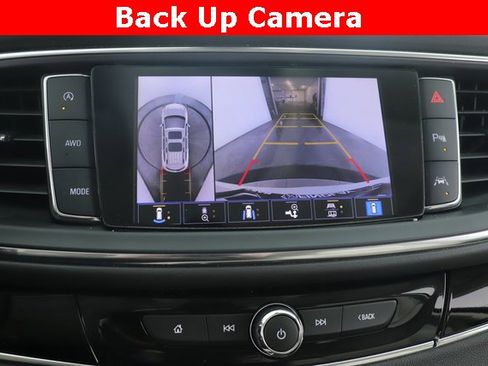 Used 2023 Buick Enclave Avenir image 25