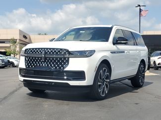 New 2026 Lincoln Navigator Black Label AWD/4WD video 2