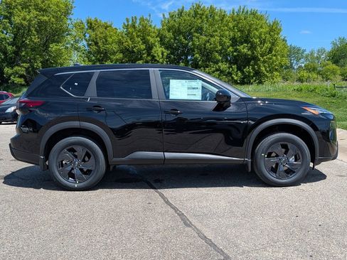 New 2026 Nissan Rogue SV w/ Cold Weather Package AWD/4WD image 8