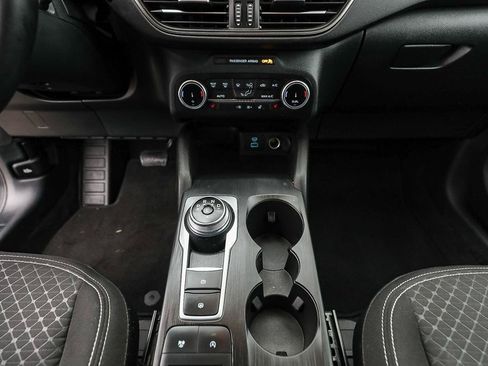 Used 2023 Ford Escape Active AWD/4WD image 18