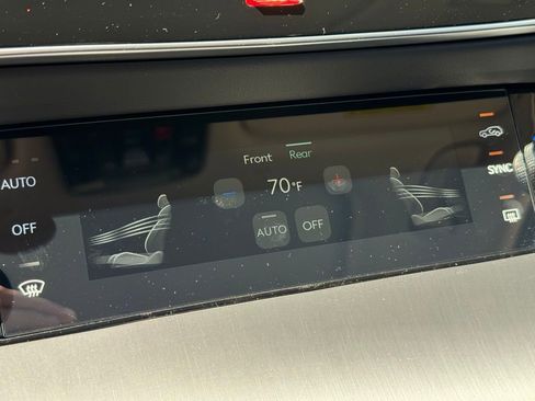 New 2026 Genesis GV70 2.5T Advanced image 36