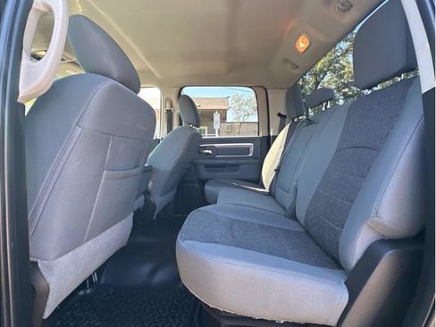 Used 2019 RAM 1500 Big Horn AWD/4WD image 13