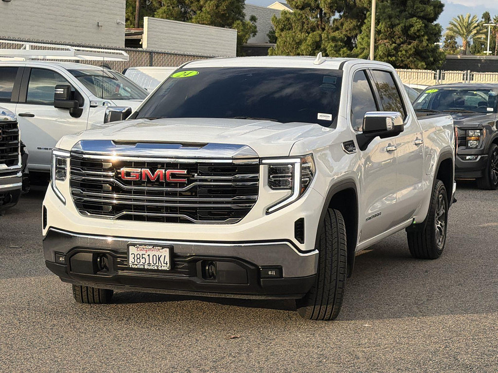 Used 2024 GMC Sierra 1500 SLT RWD image 3